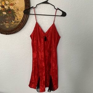 VICTORIAS SECRET SLIP DRESS